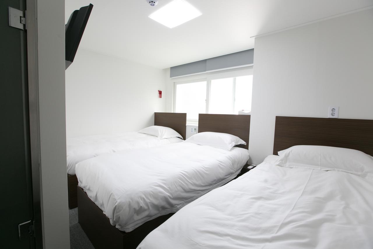 Philstay Myeongdong Central Hotel Seoul Exterior photo