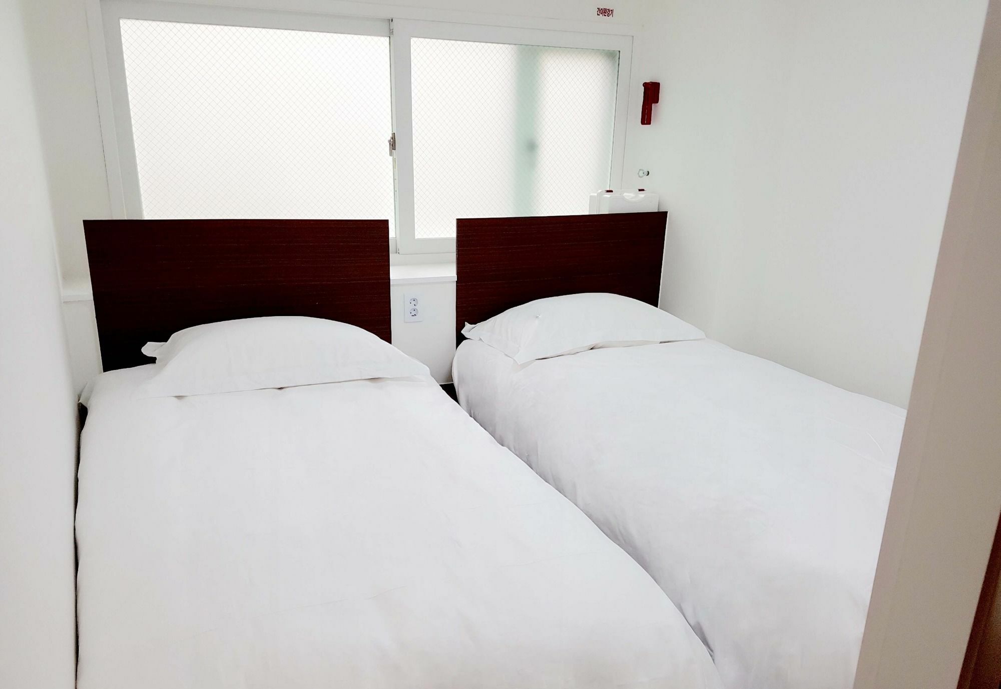 Philstay Myeongdong Central Hotel Seoul Exterior photo